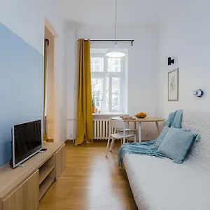 nice-studio-in-centrum-warsaw.warsawhotelspoland.com/